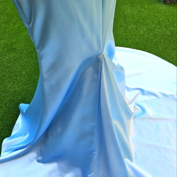 Sherri Hill Crystal Halter Gown Set ✦ Light Blue 2‑Piece Prom Dress w/ Train ✦ 4 - Picture 13 of 17